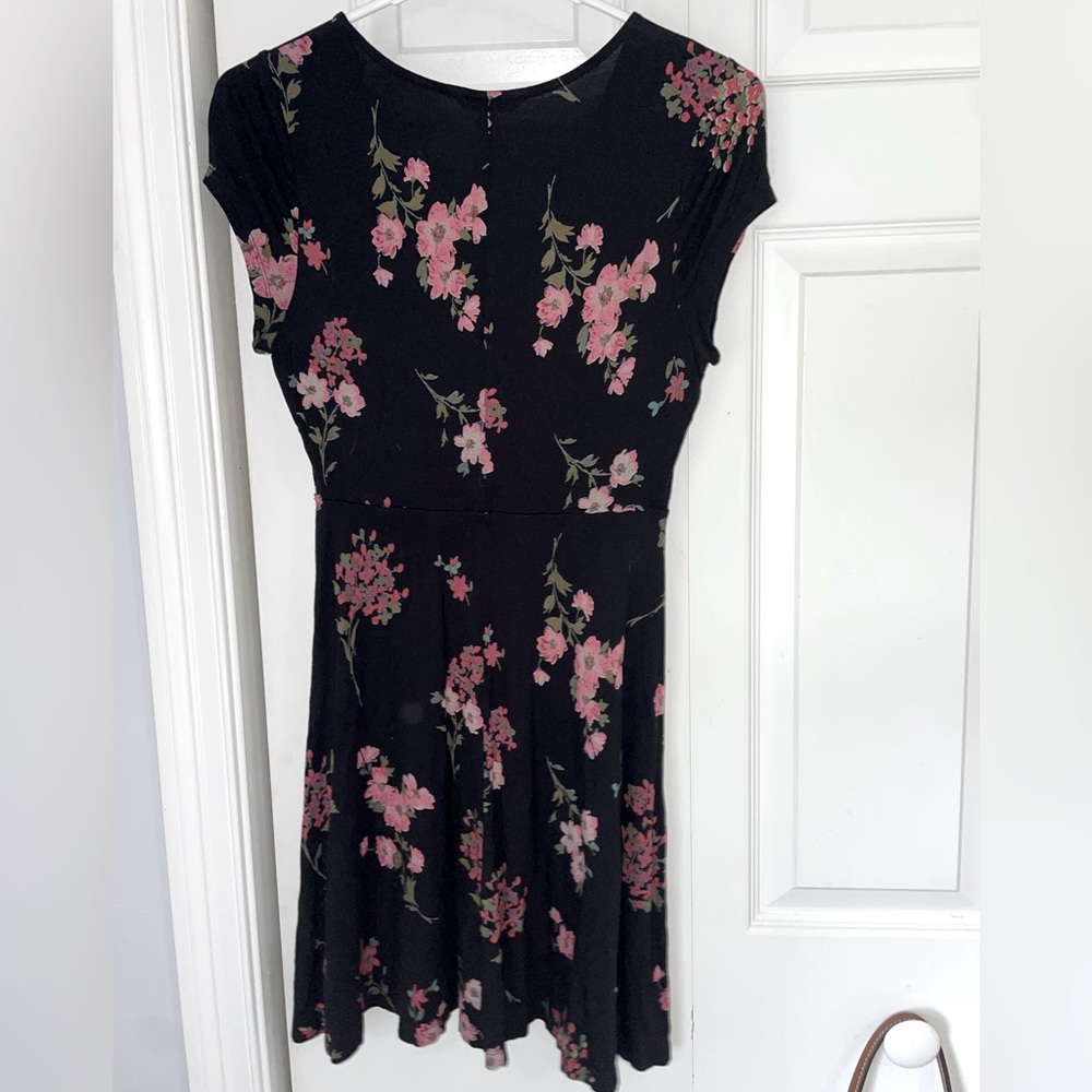 Express Floral Dress Size Small